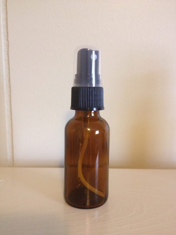 Amber glass spray bottle